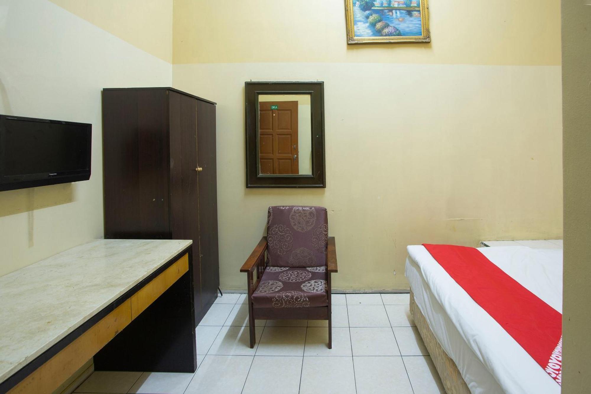 SPOT ON 90137 Casavilla Hotel Pudu Kuala Lumpur Esterno foto