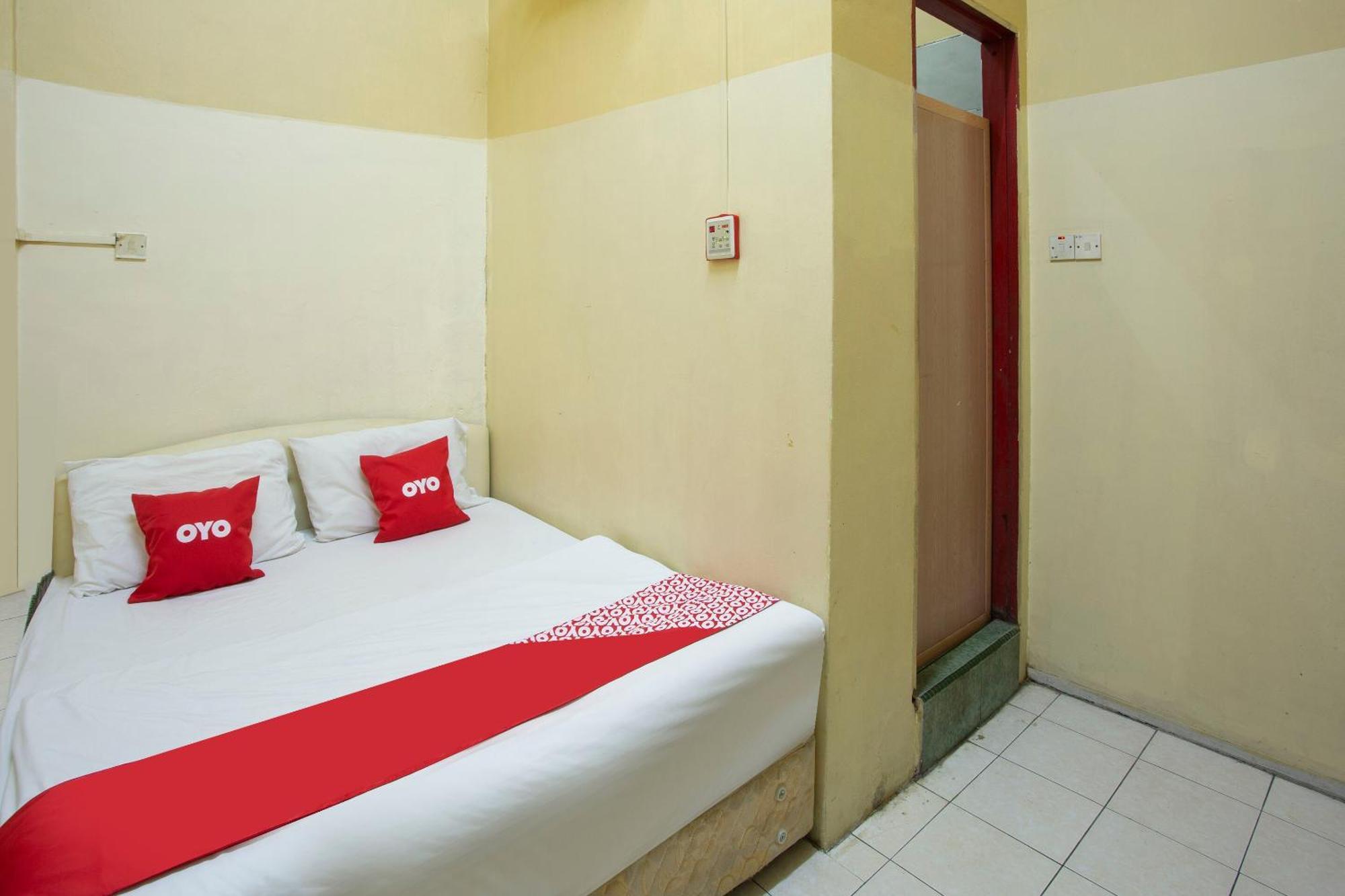 SPOT ON 90137 Casavilla Hotel Pudu Kuala Lumpur Esterno foto
