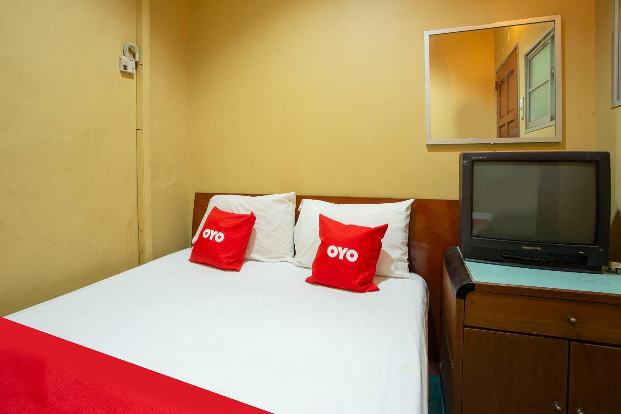 SPOT ON 90137 Casavilla Hotel Pudu Kuala Lumpur Esterno foto