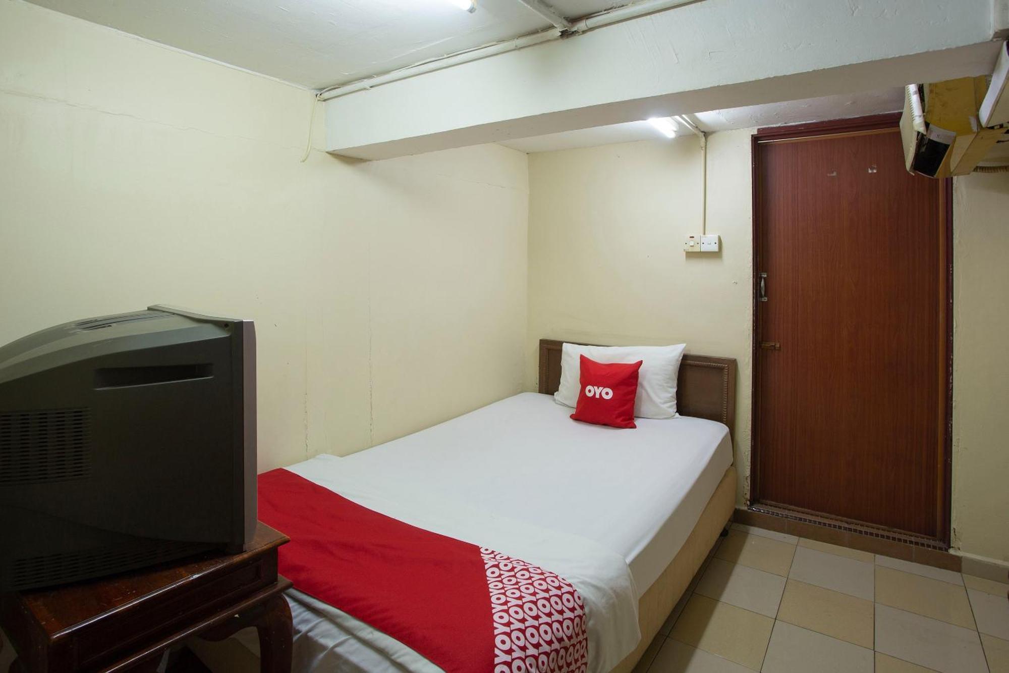 SPOT ON 90137 Casavilla Hotel Pudu Kuala Lumpur Esterno foto